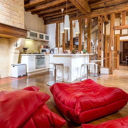 Suite Mana Ohana - Luxe Et Authenticite A 2 Pas De La Place Ducale Avec Parking Prive Charleville-Mézières Exteriör bild