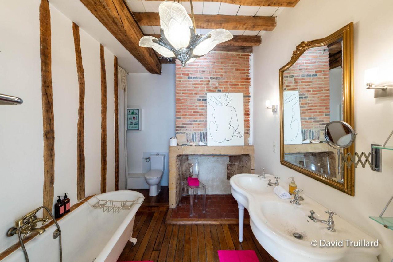 Suite Mana Ohana - Luxe Et Authenticite A 2 Pas De La Place Ducale Avec Parking Prive Charleville-Mézières Exteriör bild